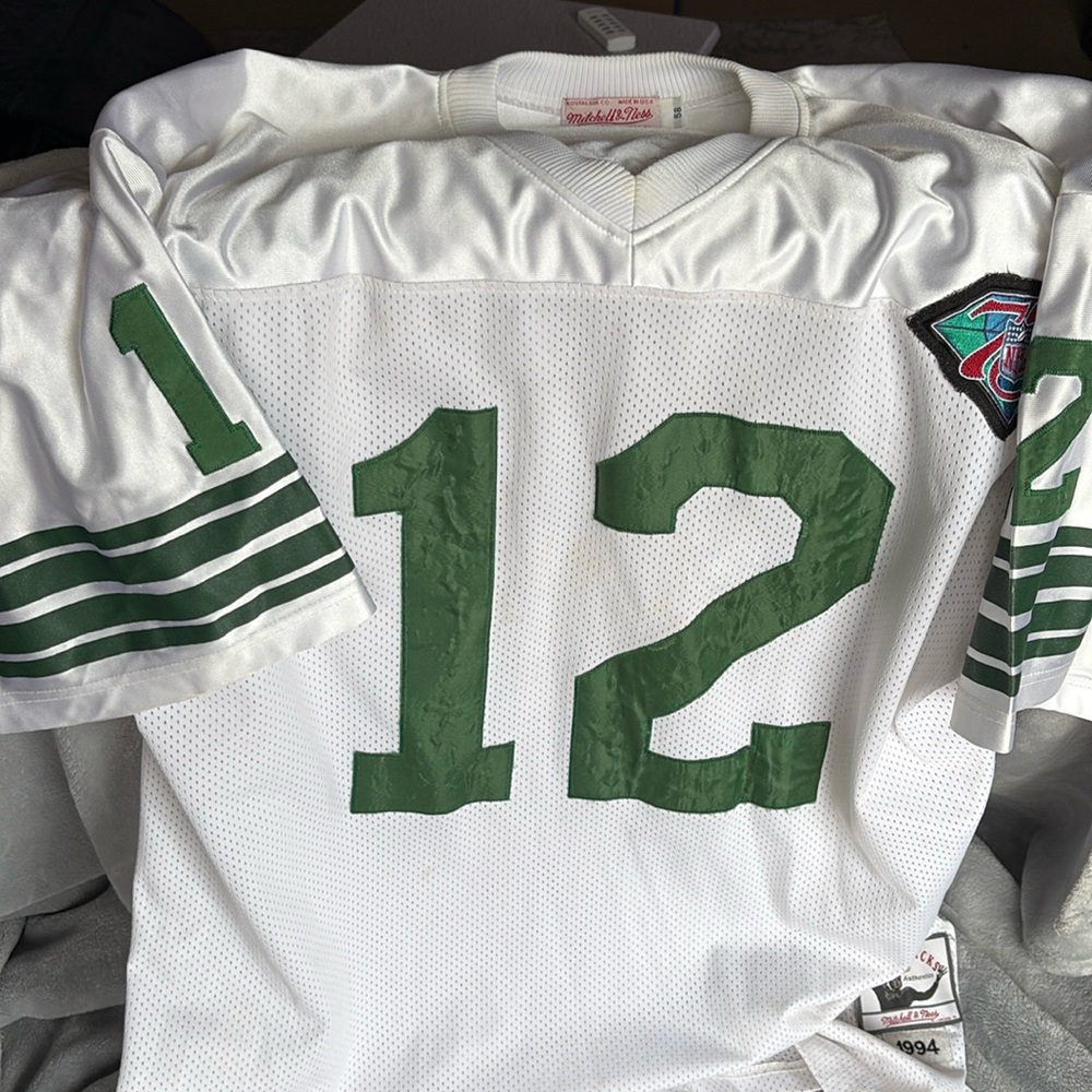 Mitchell & Ness Throwback Eagles Cunningham Jersey - image 1